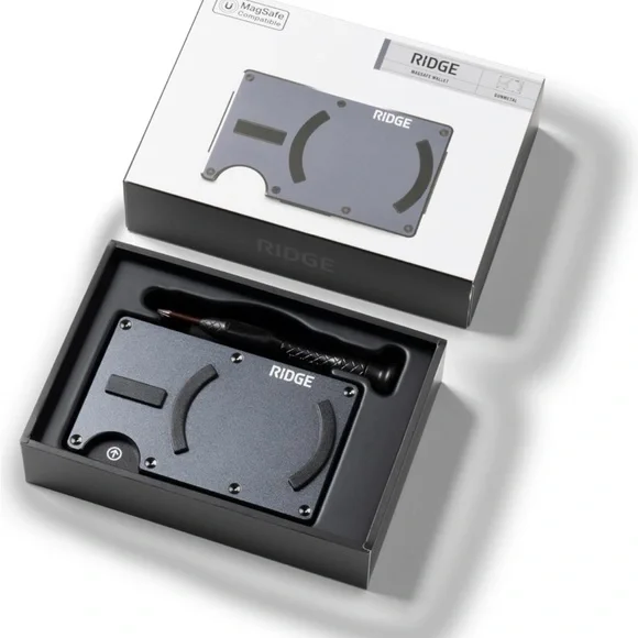 NIB Gunmetal MagSafe Ridge Wallet - Picture 2 of 5